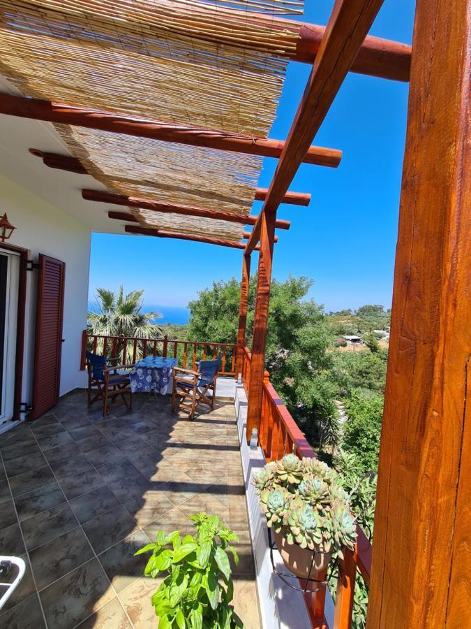 Spitikariotiko Panoramic Home Raches  エクステリア 写真